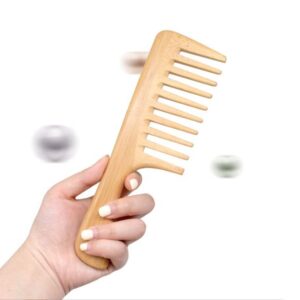 Natural bamboo comb with wide teeth and curved handle, small combs style for gentle grooming and everyday use.
