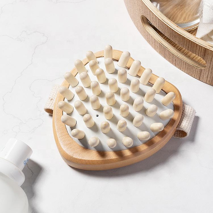 Revitalize your skin with our Dry Body Brush, crafted from natural wood and durable rubber. This eco-friendly brush helps exfoliate dead skin, stimulate circulation, and leaves your skin feeling smooth and refreshed. As a reliable bath brush manufacturer in China, we offer high-quality products that promote healthier skin.