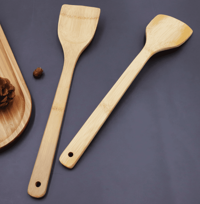 JEYGO bamboo spatula made from natural bamboo, designed for everyday cooking and sustainable kitchen use.