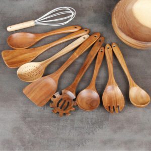JEYGO Wooden Cooking Utensil Set, perfect for your kitchen with ergonomic wooden handles and durable wooden spoons.