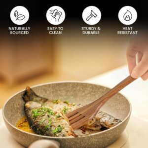 JEYGO wooden cooking spatula made from solid wood, designed for everyday kitchen cooking and food turning.