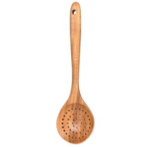 JEYGO wooden noodle strainer made from solid natural wood, designed for draining noodles and hot foods safely.