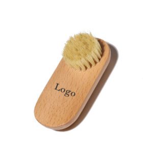 Nail cleaning brush with bamboo and beech wood handle, featuring sisal and goat hair bristles for effective dust removal.