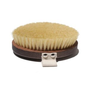 A high-quality sisal brush with beech wood handle, designed for cellulite removal and skin rejuvenation.