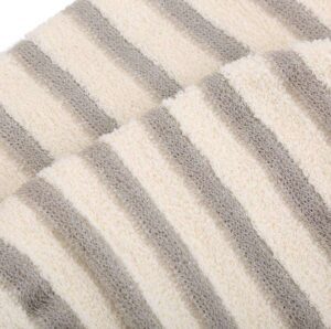 JEYGO Exfoliating Bath Gloves made with flax fibers for natural exfoliation, perfect for smoother and rejuvenated skin. A must-have for every bath or shower routine.