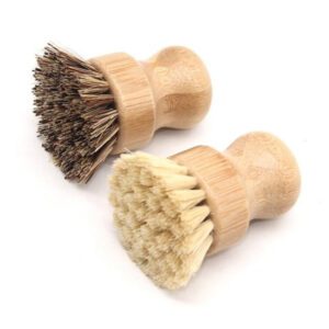 Eco-friendly bamboo dish scrub brush with natural sisal and palm fiber bristles, perfect for kitchen cleaning.