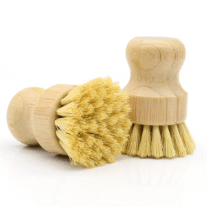 Eco-friendly bamboo dish scrub brush with natural sisal and palm fiber bristles, perfect for kitchen cleaning.