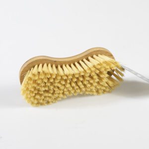 JEYGO bamboo brush with durable bristles, suitable for laundry, shoe care, and everyday cleaning tasks.