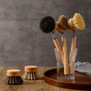 Long handle dish brush with beech wood handle and sisal bristles for cleaning kitchen utensils