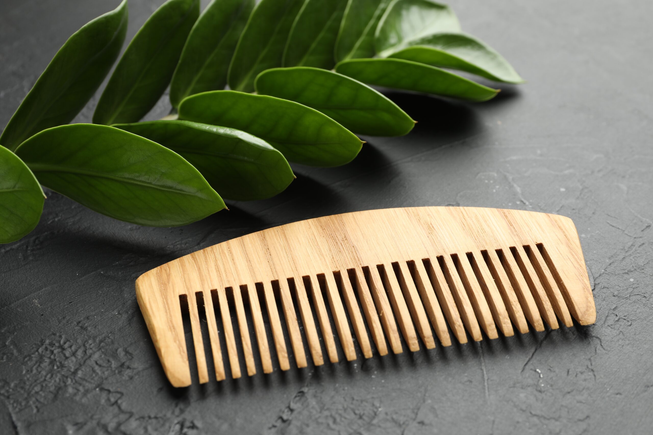 wooden tooth comb