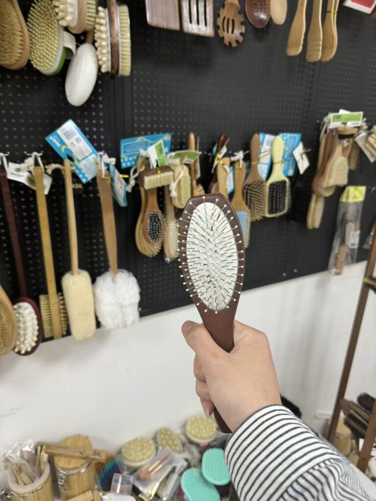 custom bamboo pet slicker brush