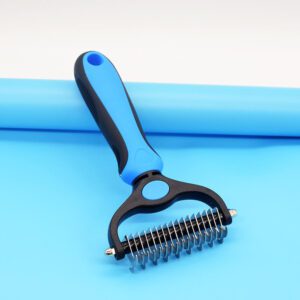 dog grooming deshedding comb with stainless steel teeth and ergonomic handle