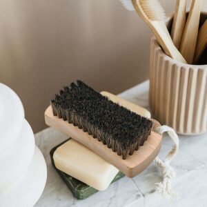 wooden shoe polishing brush with dense nylon and pig bristles for cleaning leather shoes and boots