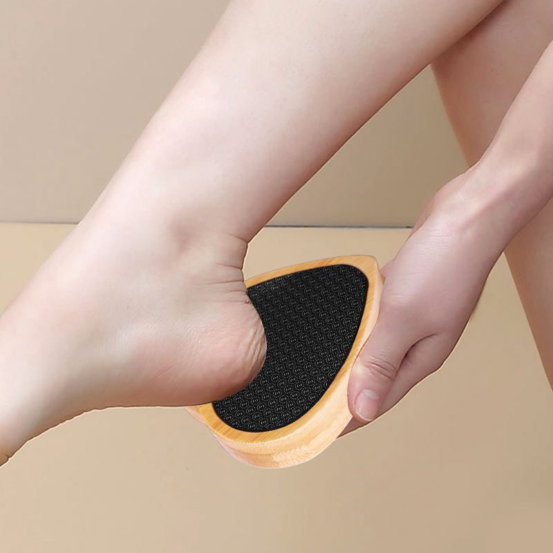 Heart-shaped mini nano glass foot file with wooden handle for removing dead skin and calluses, pedicure tool for home and salon use