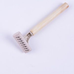 Triple blade razor with natural wooden handle, eco-friendly shaving tool for face grooming, travel shaving razor for daily use
