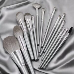 14-piece synthetic hair makeup brush set with champagne silver handles, including face brushes, eye shadow brushes, powder brushes, blush brushes, concealer brushes, and a portable brush case.