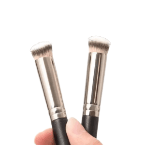 Professional makeup brush with synthetic bristles, wooden handle, and aluminum ferrule, suitable for lip gloss application, concealer blending, and private label cosmetic brands.