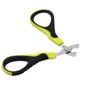 White and pink plastic pet nail clipper for cats and small dogs, safe and ergonomic, ideal for grooming at home.
