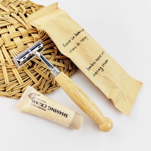 Eco-friendly wooden handle razor with stainless steel blade for safe shaving, suitable for body and face.