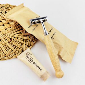 Eco-friendly wooden handle razor with stainless steel blade for safe shaving, suitable for body and face.